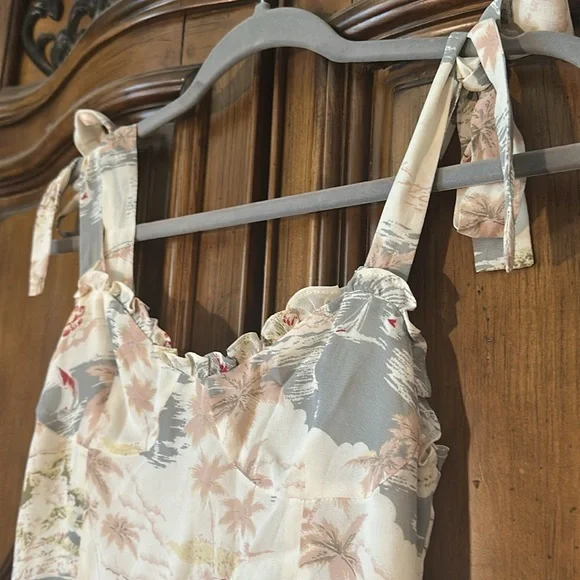 Reformation NEW Christine Long Beach Ruffle Cream Mini Dress Size 6 - Picture 9 of 12